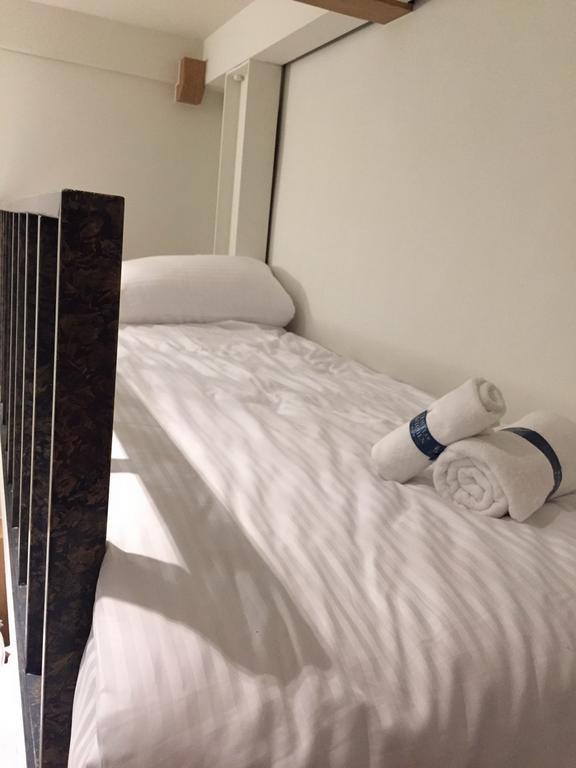 ทราเวลเลอร์ คิทเช่น เกาสง Bed & Breakfast ภายนอก รูปภาพ
