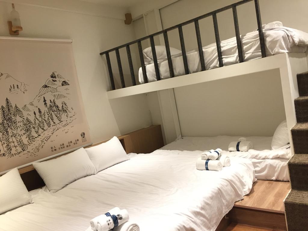 ทราเวลเลอร์ คิทเช่น เกาสง Bed & Breakfast ภายนอก รูปภาพ