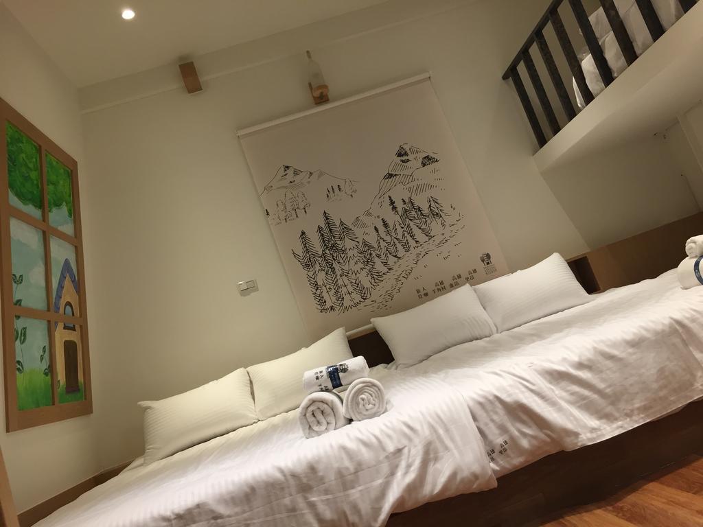 ทราเวลเลอร์ คิทเช่น เกาสง Bed & Breakfast ภายนอก รูปภาพ