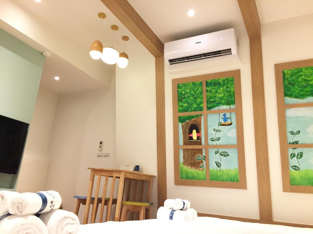 ทราเวลเลอร์ คิทเช่น เกาสง Bed & Breakfast ภายนอก รูปภาพ