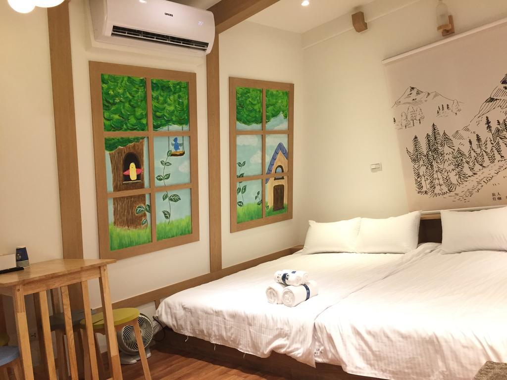 ทราเวลเลอร์ คิทเช่น เกาสง Bed & Breakfast ภายนอก รูปภาพ