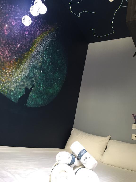 ทราเวลเลอร์ คิทเช่น เกาสง Bed & Breakfast ภายนอก รูปภาพ