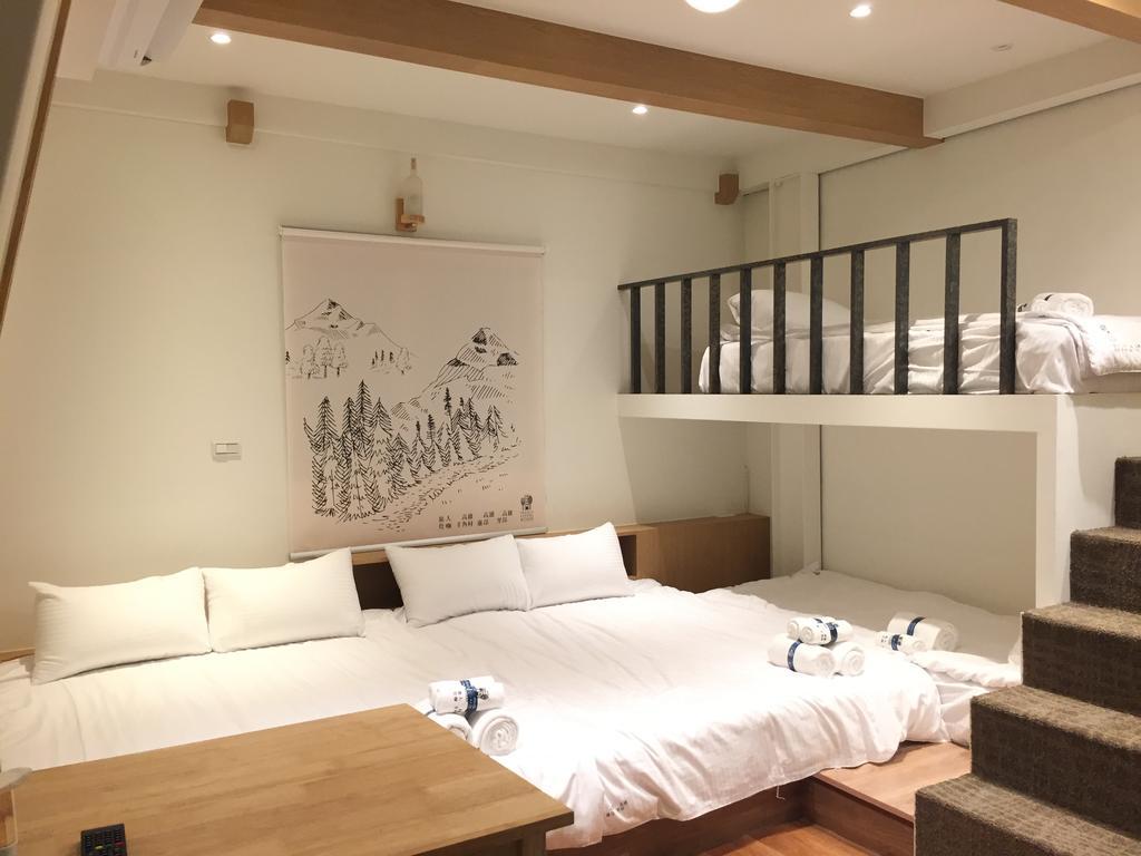 ทราเวลเลอร์ คิทเช่น เกาสง Bed & Breakfast ภายนอก รูปภาพ