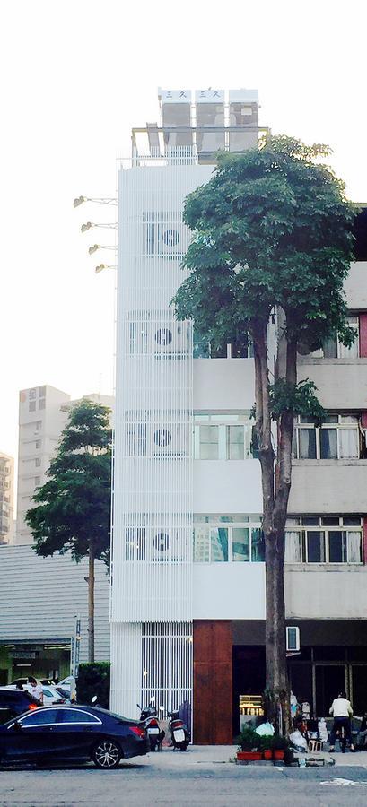 ทราเวลเลอร์ คิทเช่น เกาสง Bed & Breakfast ภายนอก รูปภาพ